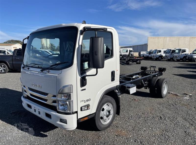 Isuzu Npr Truck Trucks Trailers Utes Isuzu Qld Power Farming