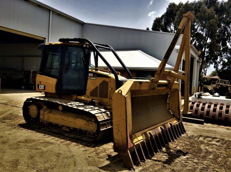 Caterpillar D5K tracked loader