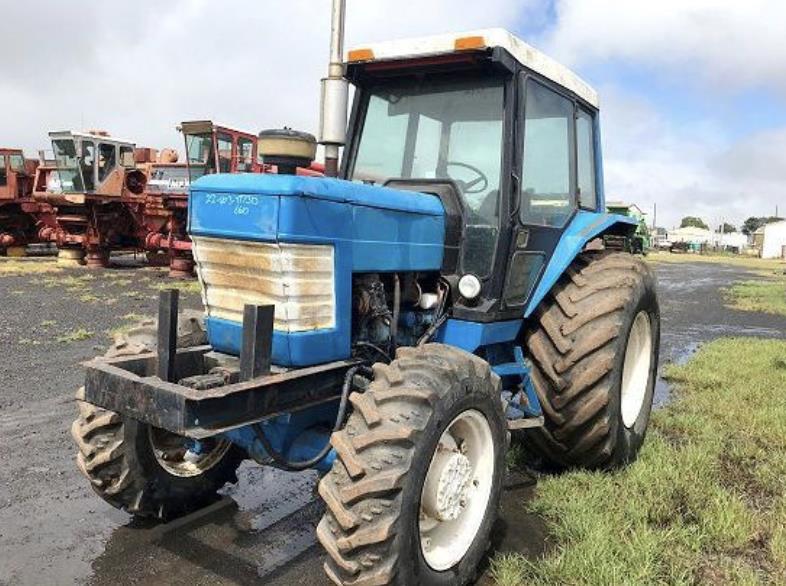 New Holland 6610 tractor