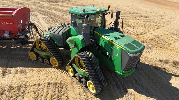 Photo 1. John Deere 9520RX track tractor