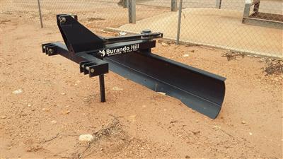 3 POINT LINKAGE GRADER BLADE