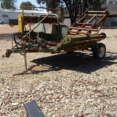 Shearer Round Bale Feedout