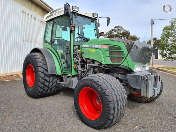 Photo 3. Fendt 211P -110 HP COMPACT tractor