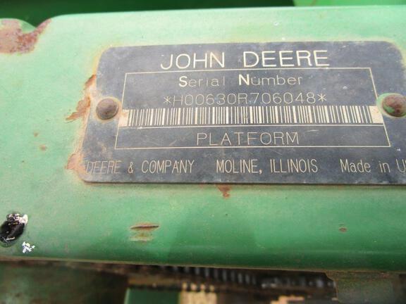 Photo 2. John Deere 9670 STS combine harvester