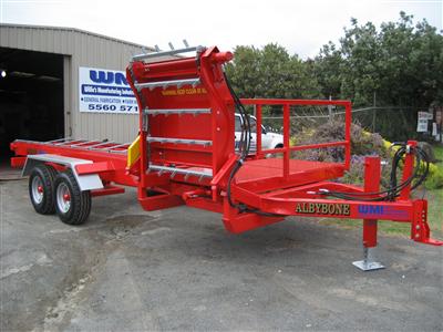 Albybone multi bale feeder