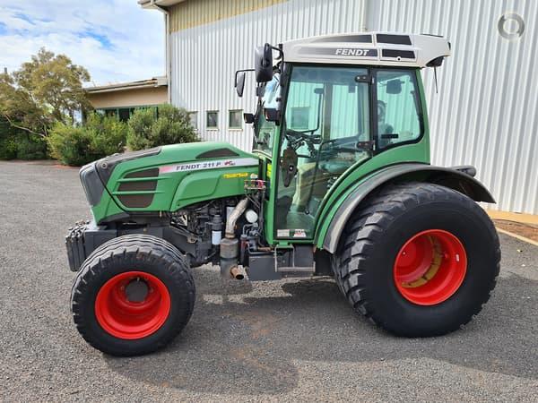 Photo 4. Fendt 211P -110 HP COMPACT tractor