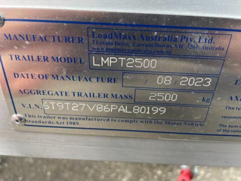 Photo 4. Loadmaxx LMPT2500 plant trailer