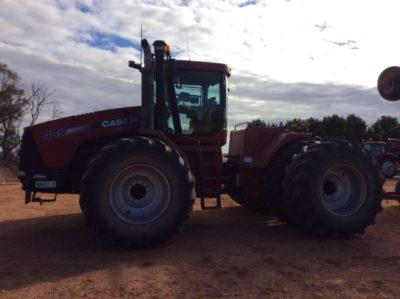 Photo 2. Case IH Steiger 485 tractor