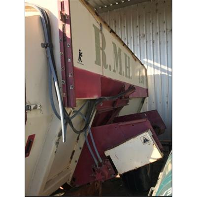 RMH 420 feed mixer