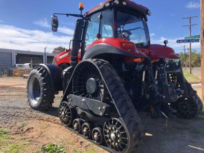 Photo 4. Case IH Magnum 380 CVT rowtrac tracked tractor