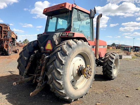 Photo 3. Case IH 8910 tractor