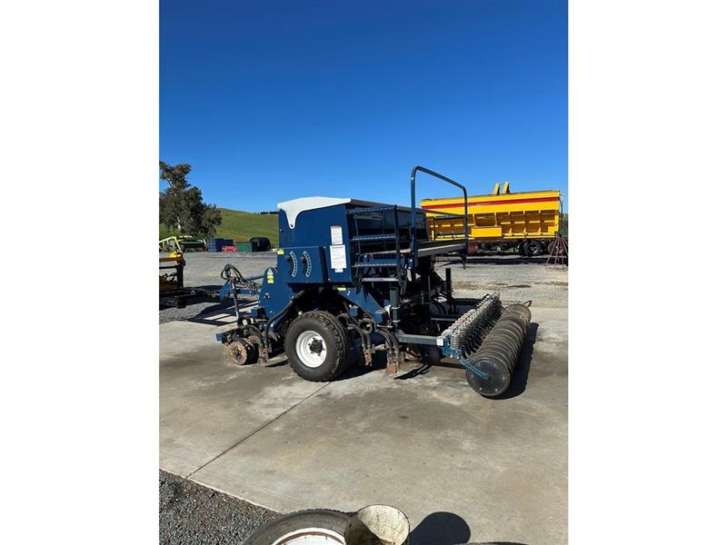 Photo 3. Agrowdrill AD 240 airseeder