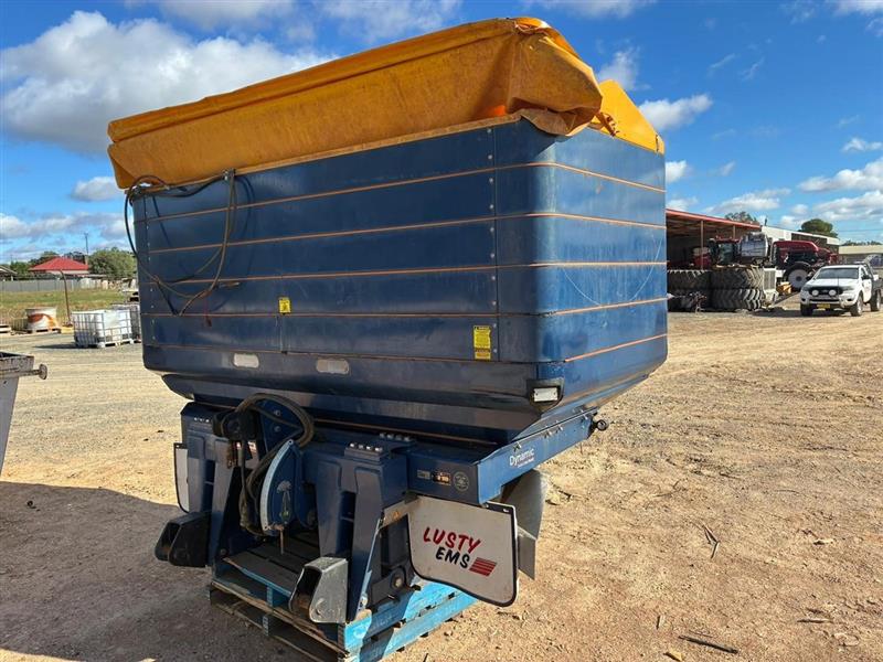 Photo 2. Bogballe M6W spreader