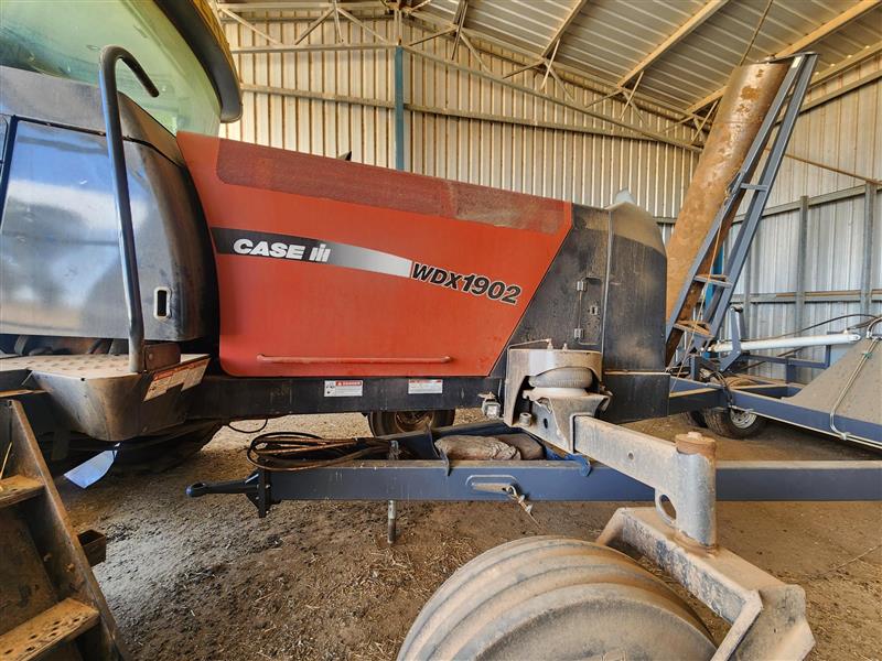 Photo 2. Case IH WDX1902/RDX161