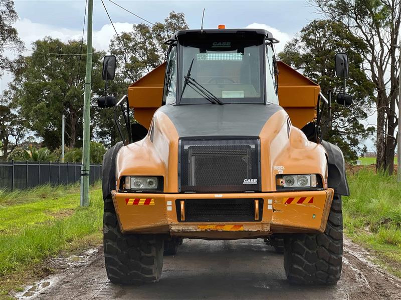 Photo 2. Case 340B 36T articulated all terrain carrier dumper site dump truck