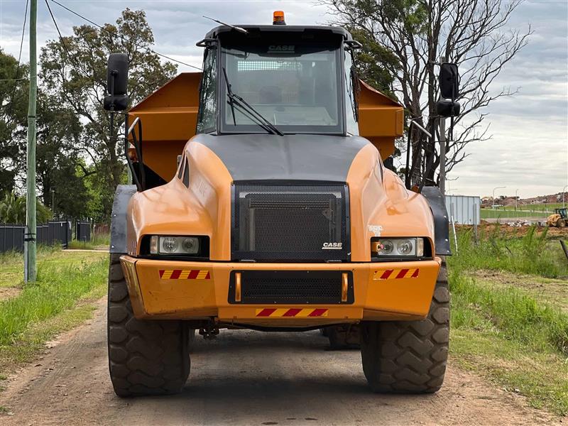 Photo 2. Case 340B articulated all terrain carrier dumper truck