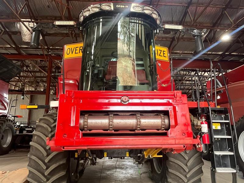 Case IH 7250 combine harvester