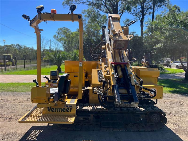 Photo 3. Vermeer PD10 tracked post rammer