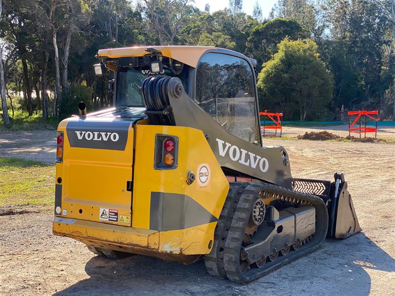 Photo 3. Volvo MCT85C positrack tracked skid steer loader