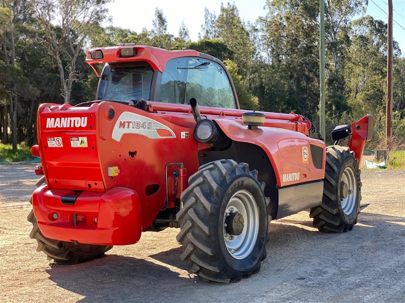 Photo 2. Manitou MT1840 4T 18M/13M telehandler