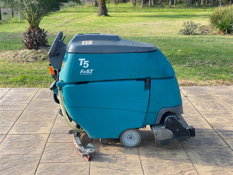 Photo 2. Tennant T5 H2O electric walk behind scrubber