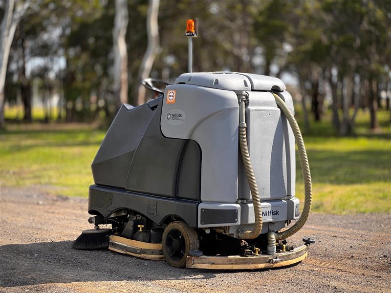Photo 4. Nilfisk SC6500 battery powered sweeper