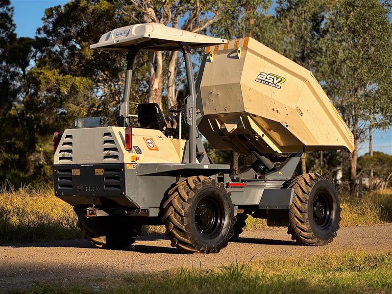 Photo 5. Terex TA6S 6T articulated all terrain carrier Dumper