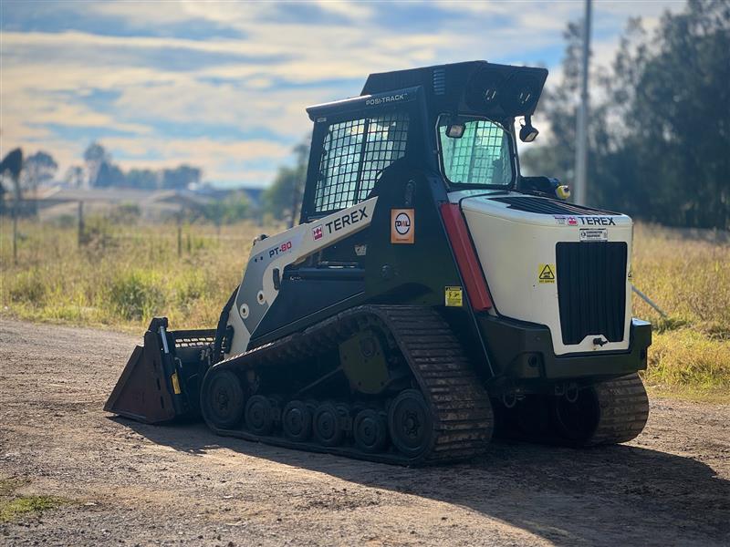 Photo 2. Terex PT80 positrack skid steer loader