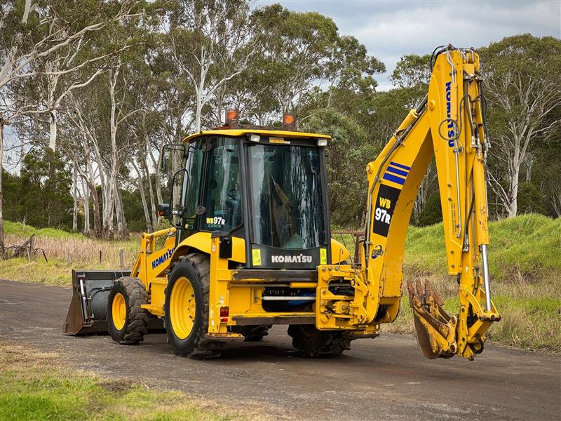 Photo 4. Komatsu WB97R platinum edition backhoe loader