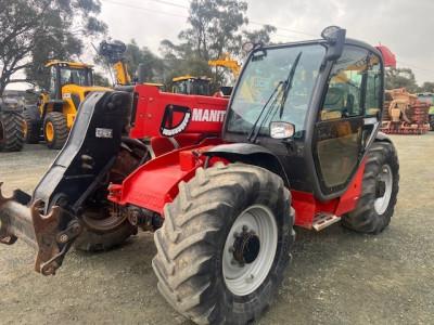 Photo 3. Manitou MLT-X735 T LSU telehandler