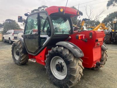 Photo 4. Manitou MLT-X735 T LSU telehandler