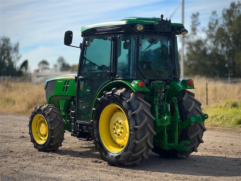 Photo 2. John Deere 5100GF a/c cabin tractor