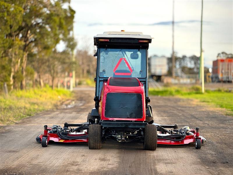 Photo 2. Toro Groundsmaster 4010D wide area ride on diesel commercial lawn mower