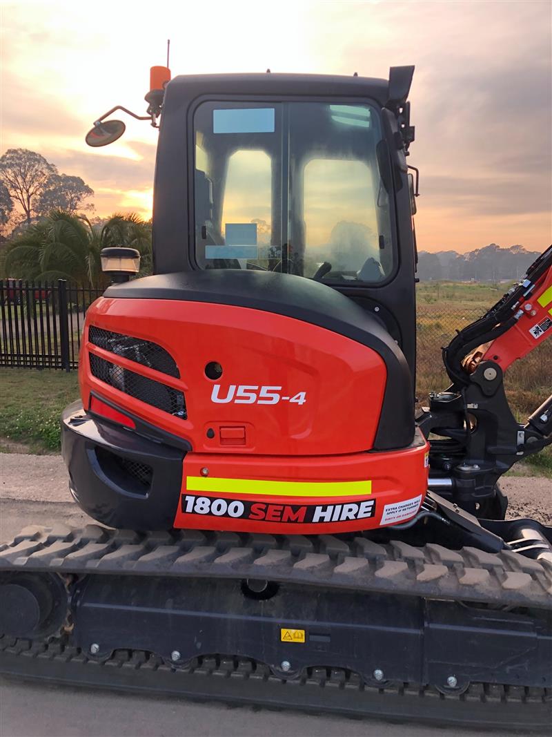 Photo 2. Kubota KX080-3S excavator