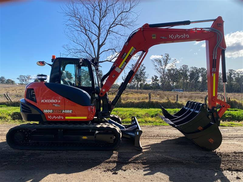 Photo 4. Kubota KX080-3S excavator