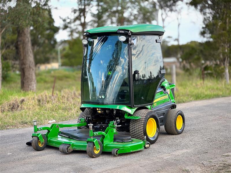 Photo 2. John Deere 1585 72 a/c commercial out front ride on lawn mower