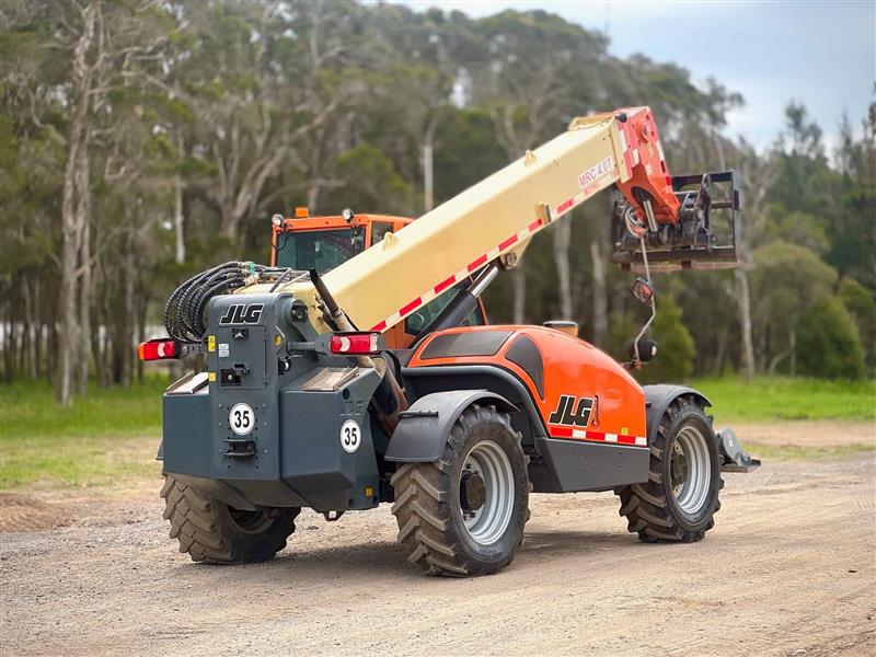 Photo 5. JLG 4013 4T 13M telehandler