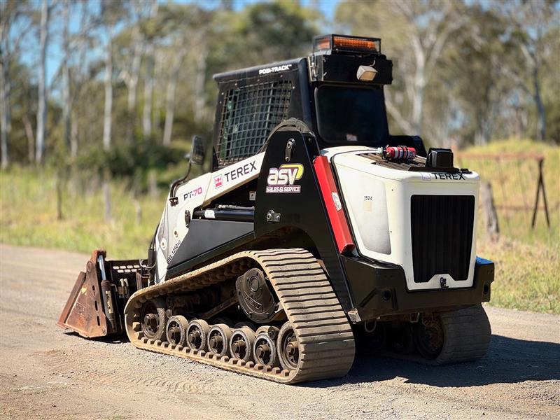 Photo 2. Terex PT70 70hp Posi tracked skid steer loader