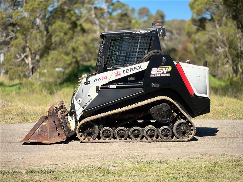 Photo 5. Terex PT70 70hp Posi tracked skid steer loader