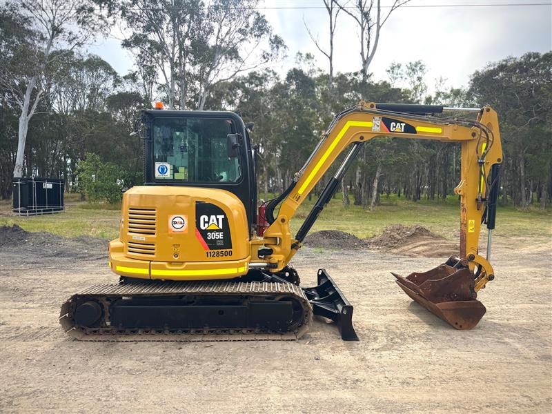 Photo 2. Caterpillar 305E 5.1T excavator