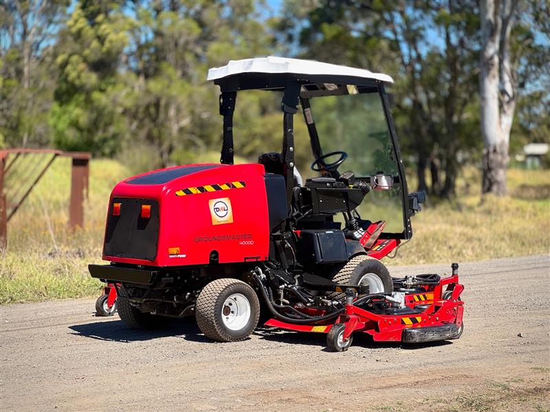Photo 5. Toro Groundsmaster 4000D diesel ride on lawn mower