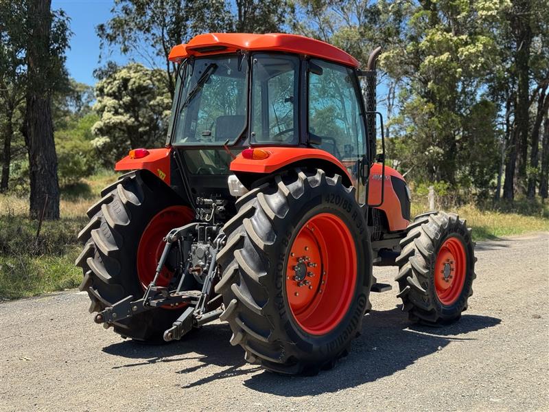 Photo 5. Kubota M9540DHC diesel 4x4 AWD farm tractor