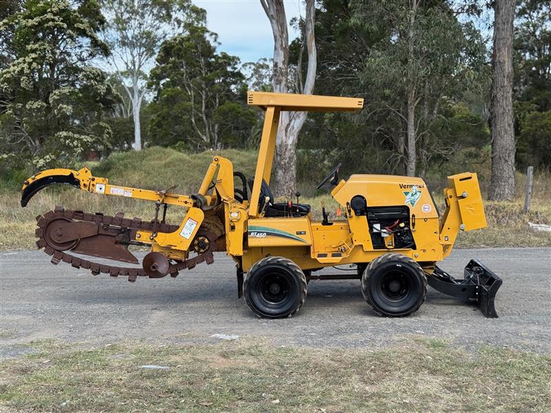 Photo 2. Vermeer RT450 trencher with blade
