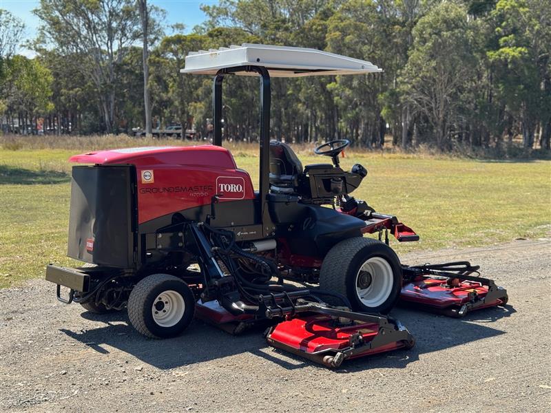 Photo 4. Toro Groundsmaster 4700D 4wd ride on commercial diesel lawn mower
