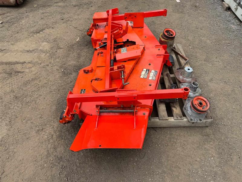 Photo 4. HI Pro 3 72 commercial deck