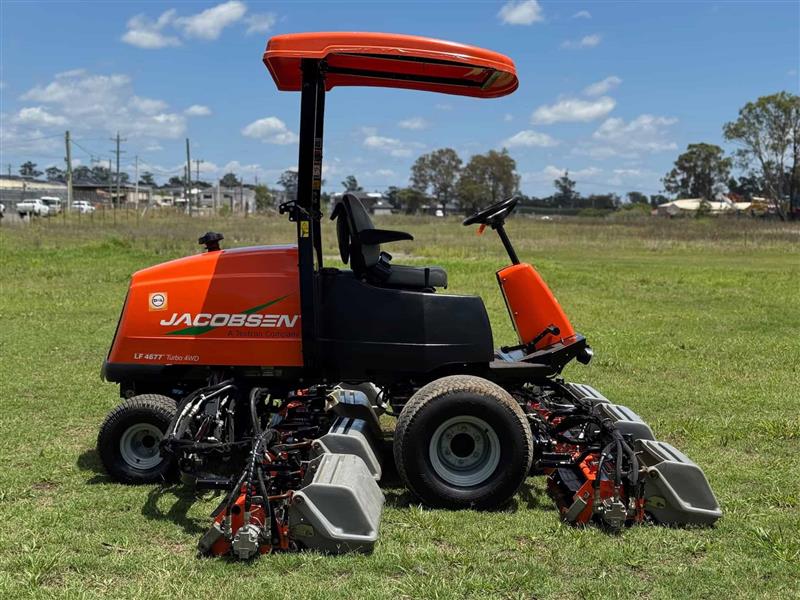 Photo 2. Jacobsen LF4677 4wd ride on fairway cylinder reel greens golf course lawn mower