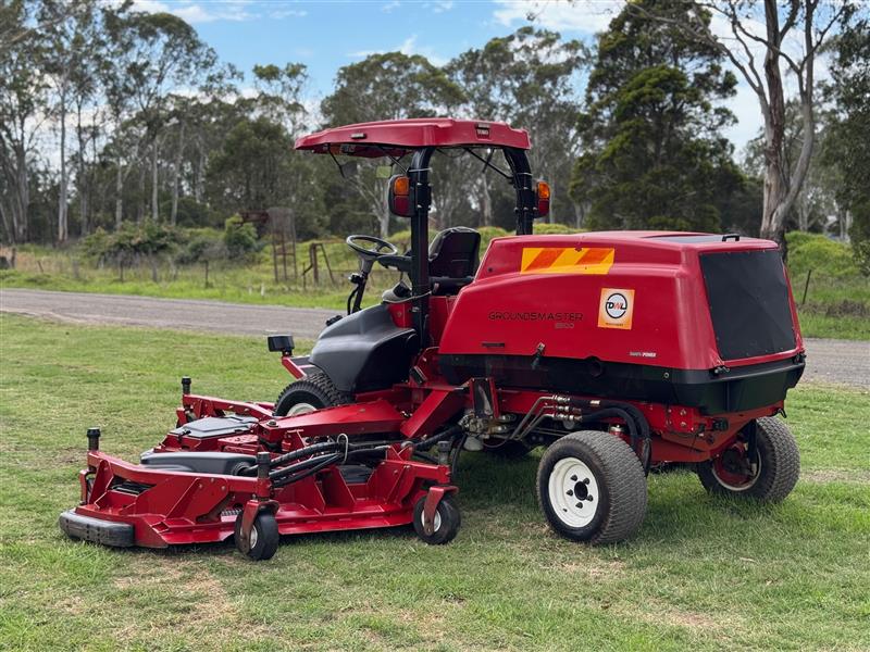 Photo 5. Toro Groundsmaster 5900 wide area ride on diesel commercial lawn mower