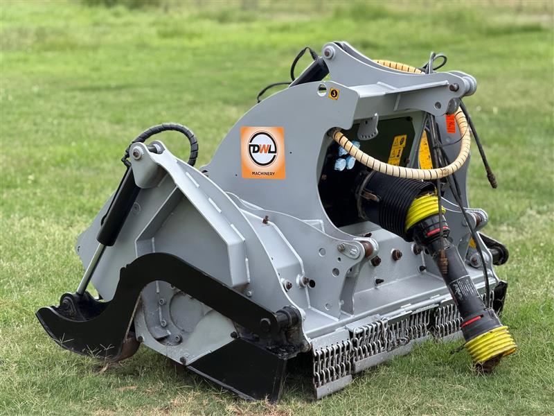 Photo 4. FAE RSL 15/540 multi task head pto shredder commercial forestry mulcher