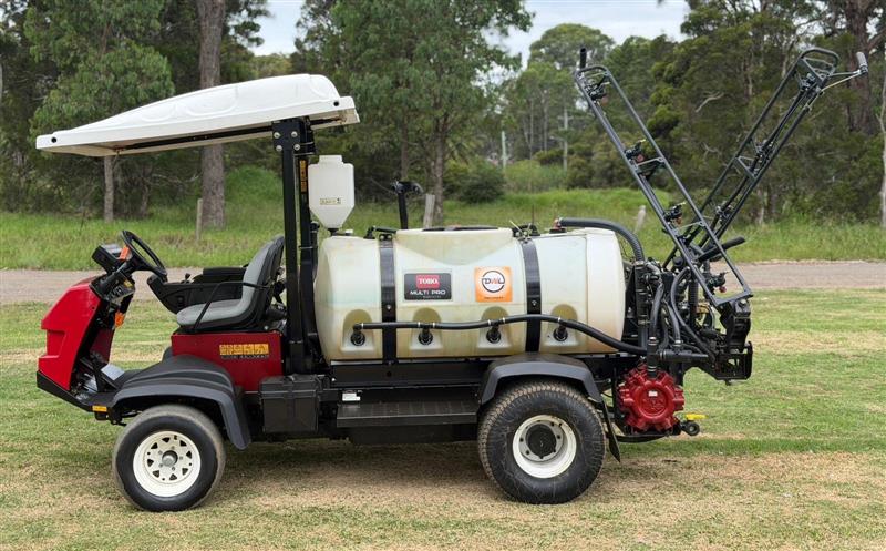 Photo 2. Toro Multipro 5800D 6.25M boom chemical grass lawn pesticide sprayer