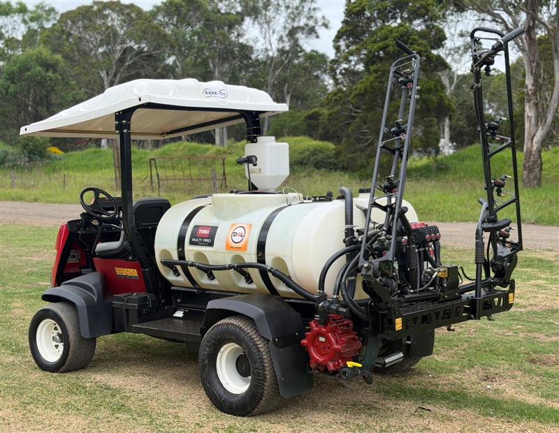 Photo 5. Toro Multipro 5800D 6.25M boom chemical grass lawn pesticide sprayer